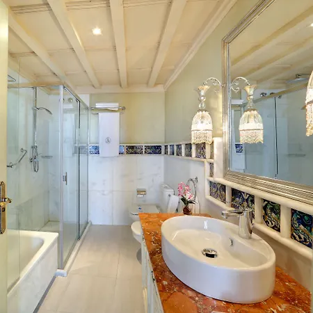 Sacristia De Santa Ana