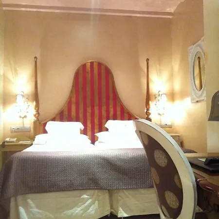 Sacristia De Santa Ana 3*