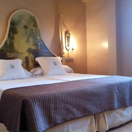 Hotel Sacristia De Santa Ana 3*